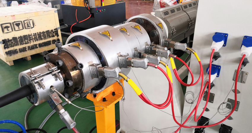 HDPE pipe making machine Машина для производства труб из ПНД