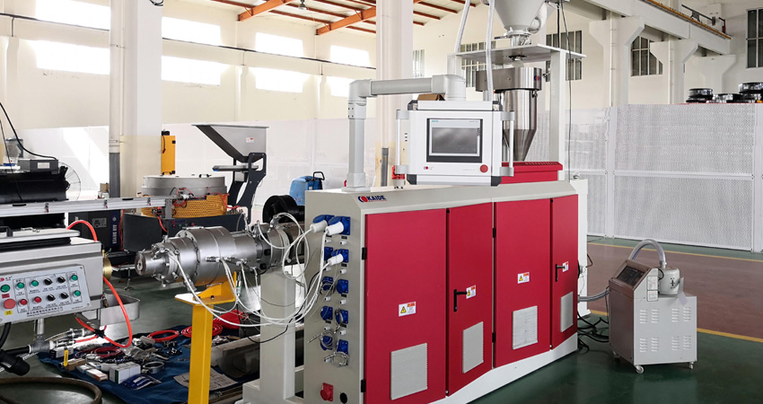 Экструдер для труб PERT