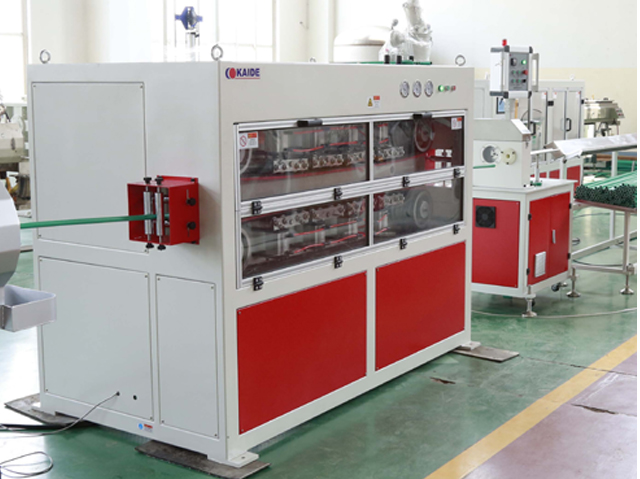 Самосвал линии по производству труб из ППР