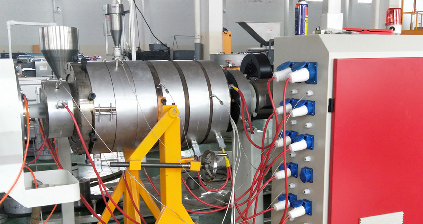 Линия по производству труб из ПНД